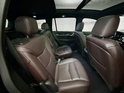 Used 2022 Cadillac XT6 Premium Luxury w/ Technology Package image 31