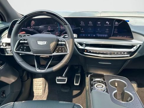 New 2026 Cadillac Lyriq Signature Sport w/ Nappa Leather Package AWD/4WD image 2