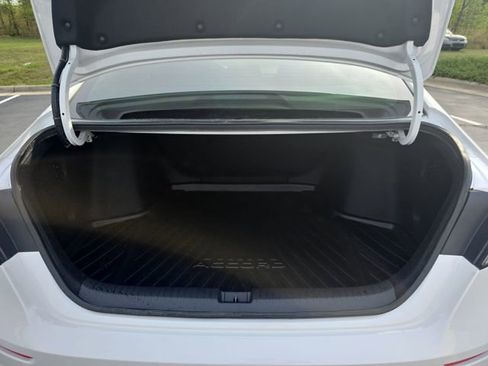 Used 2025 Honda Accord LX image 12