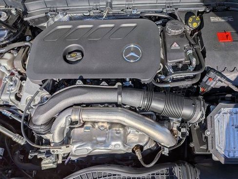 New 2026 Mercedes-Benz GLB 250 image 15