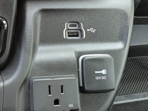 Used 2024 RAM ProMaster 2500 w/ Power Group FWD image 15