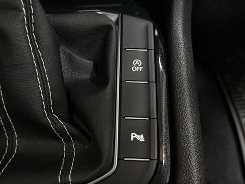 New 2026 Volkswagen Taos SEL image 37