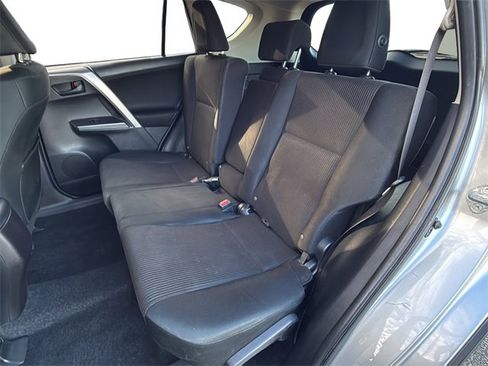 Certified 2018 Toyota RAV4 LE image 23