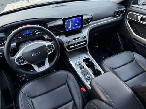 Certified 2023 Ford Explorer XLT w/ Equipment Group 202A image 6