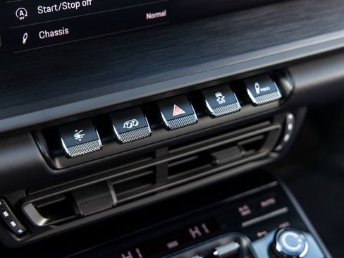 Certified 2024 Porsche 911 Carrera GTS image 42