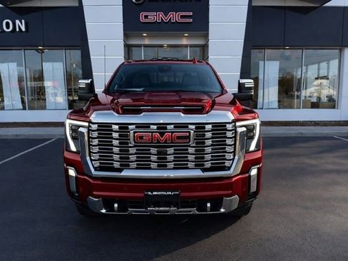 Used 2024 GMC Sierra 2500 Denali w/ Denali Reserve Package image 2