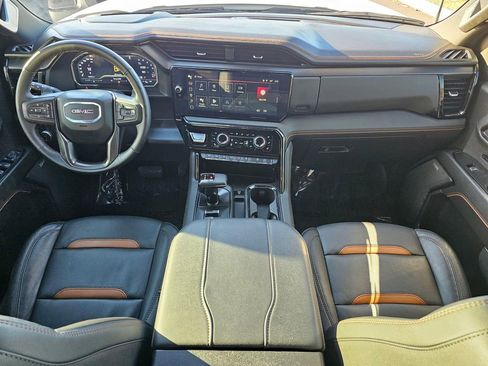 Used 2024 GMC Sierra 1500 AT4 w/ Technology Package image 10