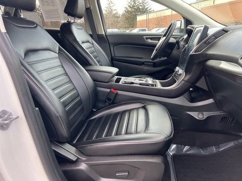 Used 2023 Ford Edge SEL image 11