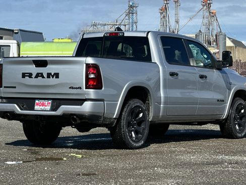 New 2026 RAM 1500 4x4 Crew Cab image 3