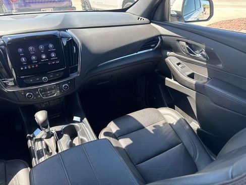 Used 2023 Chevrolet Traverse High Country w/ LPO, Floor Liner Package AWD/4WD image 18