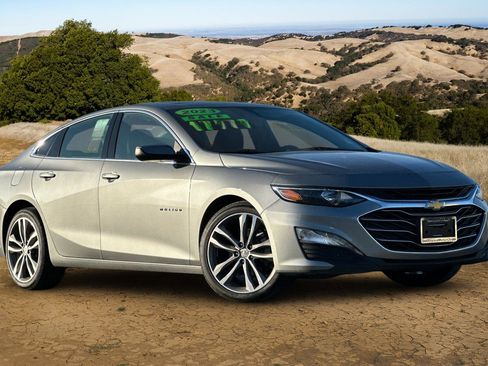 Used 2023 Chevrolet Malibu LT image 1