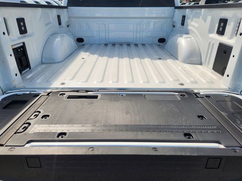 New 2025 Ford F150 Platinum w/ FX4 Off-Road Package image 21