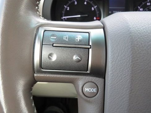 Used 2013 Lexus GX 460 image 24