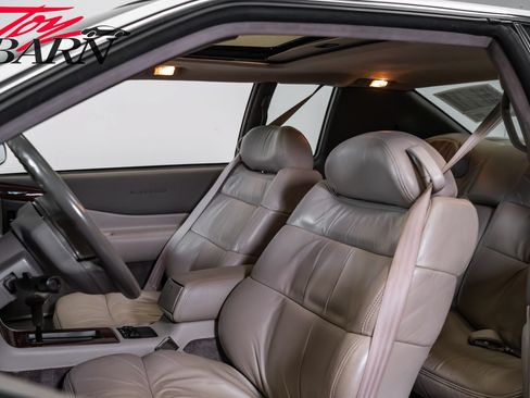 Used 1993 Cadillac Eldorado Touring FWD image 22