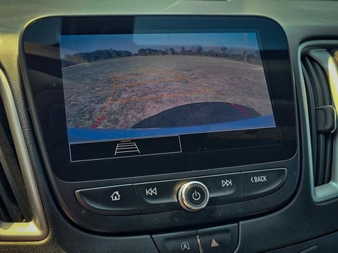 Certified 2021 Chevrolet Malibu LS image 22