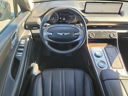 Used 2024 Genesis GV80 2.5T AWD/4WD image 17