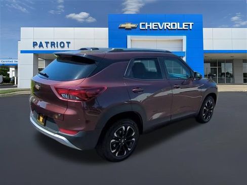 Used 2023 Chevrolet TrailBlazer LT w/ Convenience Package FWD image 10