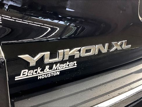 Used 2019 GMC Yukon XL Denali w/ Denali Ultimate Package RWD image 30