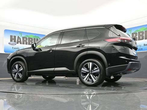Used 2024 Nissan Rogue SL w/ SL Premium Package image 25