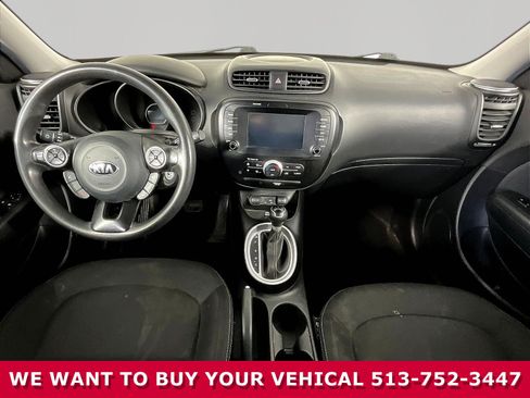 Used 2018 Kia Soul + FWD image 7