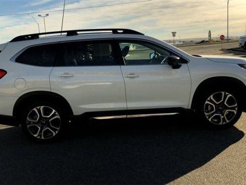 Used 2024 Subaru Ascent Limited w/ Technology Package image 9