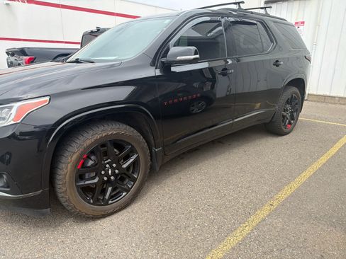 Used 2020 Chevrolet Traverse Premier w/ Redline Edition AWD/4WD image 4