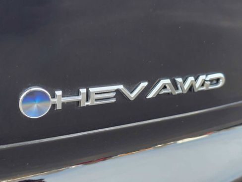 Used 2025 Toyota Crown Signia XLE image 15