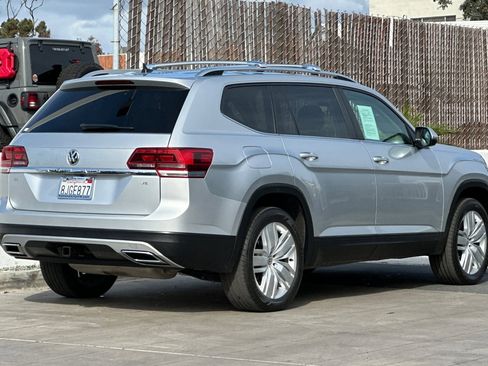 Used 2019 Volkswagen Atlas SE w/ Panoramic Sunroof Package image 4