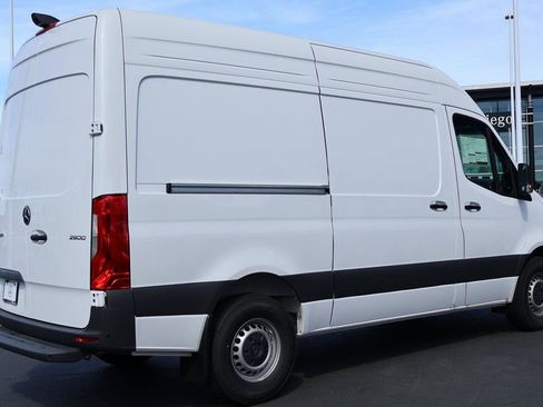 New 2025 Mercedes-Benz Sprinter 2500 image 2