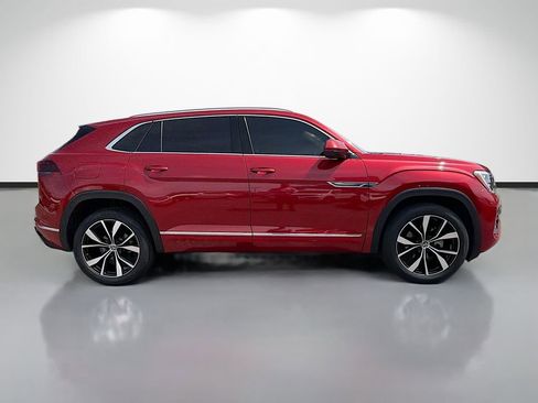 Used 2024 Volkswagen Atlas Cross Sport SEL Premium R-Line image 2