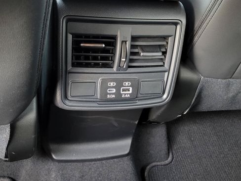 Used 2025 Subaru Forester Premium AWD/4WD image 25