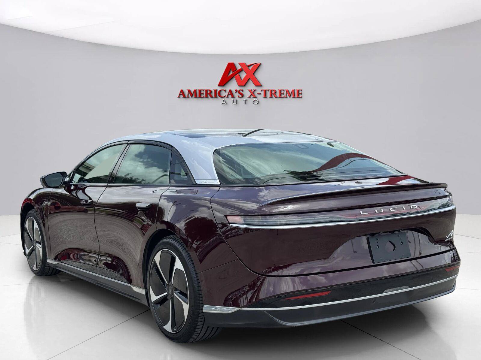 Used 2025 Lucid Air Touring AWD/4WD image 4