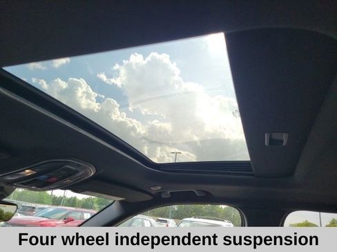 New 2025 Jeep Grand Cherokee Altitude image 6