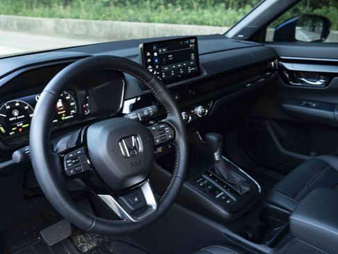 Used 2026 Honda CR-V Sport Touring image 16