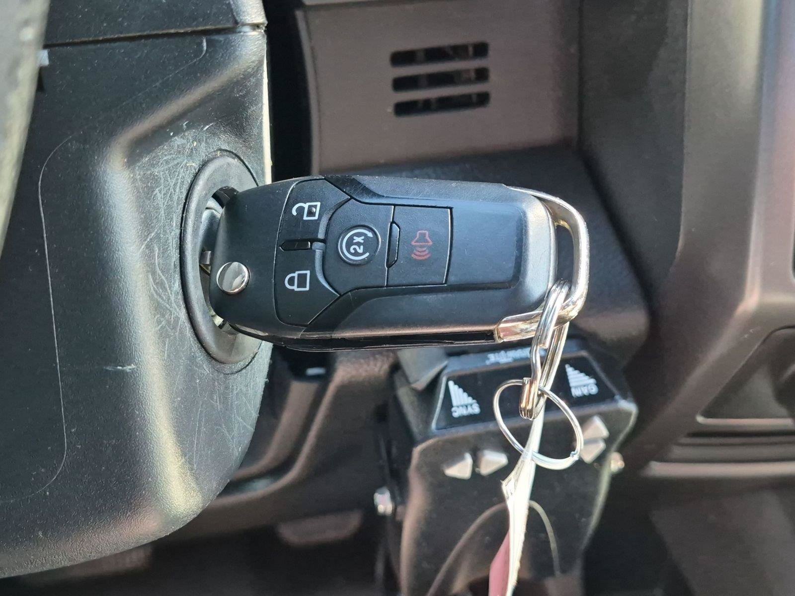 Used 2019 Ford F150 XLT w/ Equipment Group 302A Luxury AWD/4WD image 30