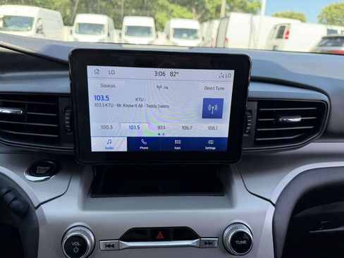 Used 2022 Ford Explorer XLT AWD/4WD image 33