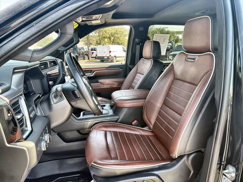 Used 2024 GMC Sierra 2500 Denali Ultimate AWD/4WD image 11