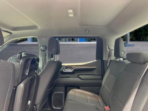 Certified 2023 Chevrolet Silverado 1500 LT AWD/4WD image 27