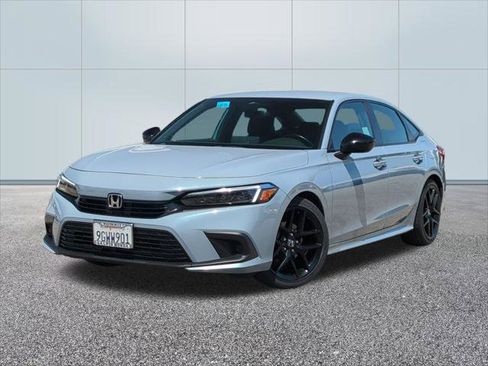 Used 2023 Honda Civic Sport image 1