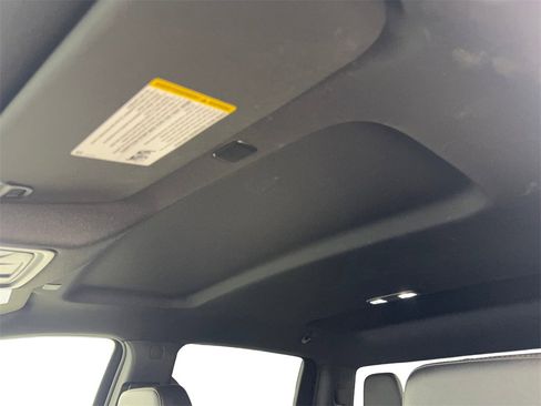 Used 2025 GMC Sierra 1500 AT4 image 74