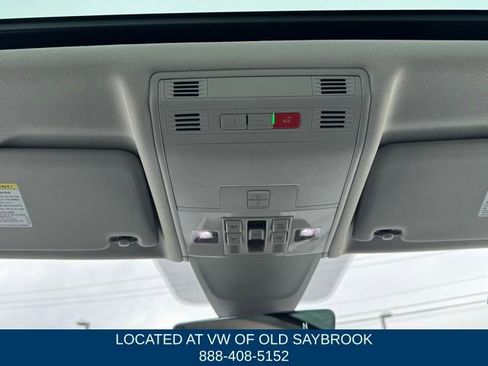 Certified 2023 Volkswagen Tiguan SE w/ Panoramic Sunroof Package AWD/4WD image 17
