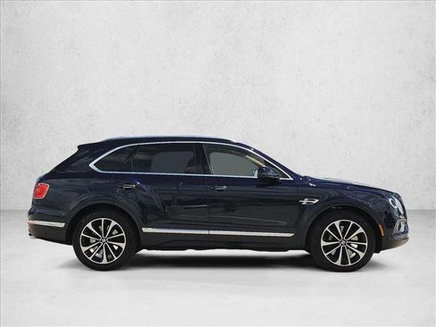 Used 2018 Bentley Bentayga AWD/4WD image 4