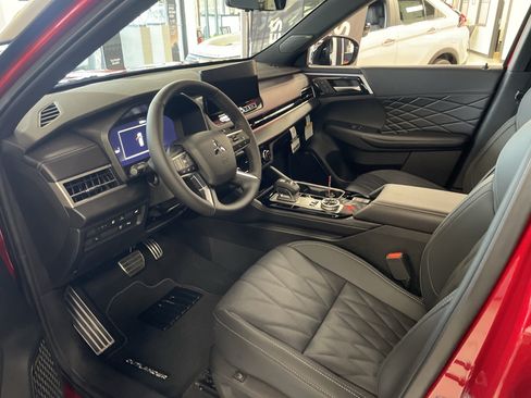 New 2026 Mitsubishi Outlander 4WD Plug-In Hybrid image 9