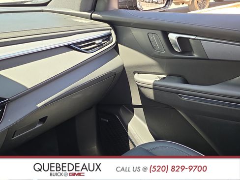 Used 2025 Buick Enclave Sport Touring w/ Super Cruise Package FWD image 23