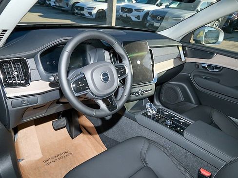 New 2026 Volvo XC90 B6 Plus w/ Protection Package image 11