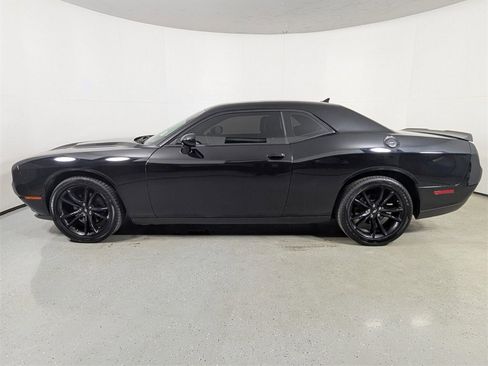Used 2018 Dodge Challenger SXT Plus image 4