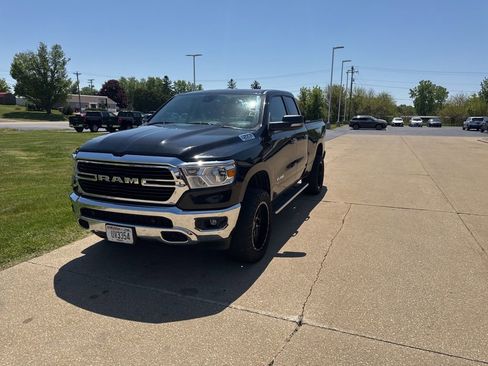 Used 2019 RAM 1500 Big Horn AWD/4WD image 3