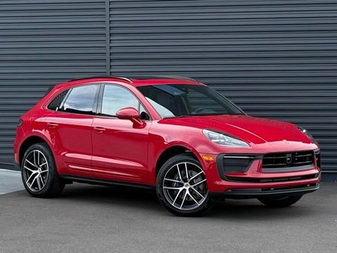 New 2026 Porsche Macan AWD/4WD image 9