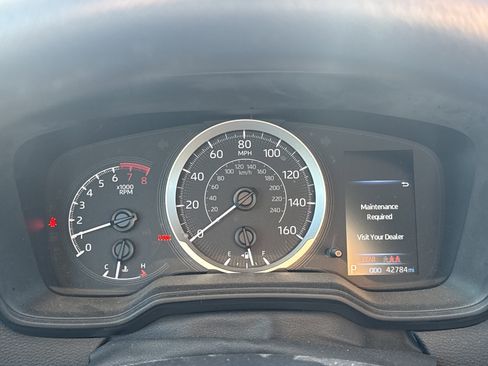 Used 2022 Toyota Corolla LE image 13