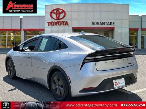 Certified 2024 Toyota Prius Prime FWD image 5